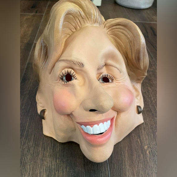 Hillary Clinton Halloween face mask not used - Picture 1 of 1